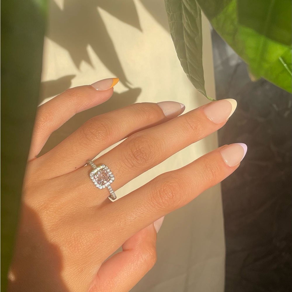 Elegant White Gold Ring with Clear Stones and Pink CZ AAA+